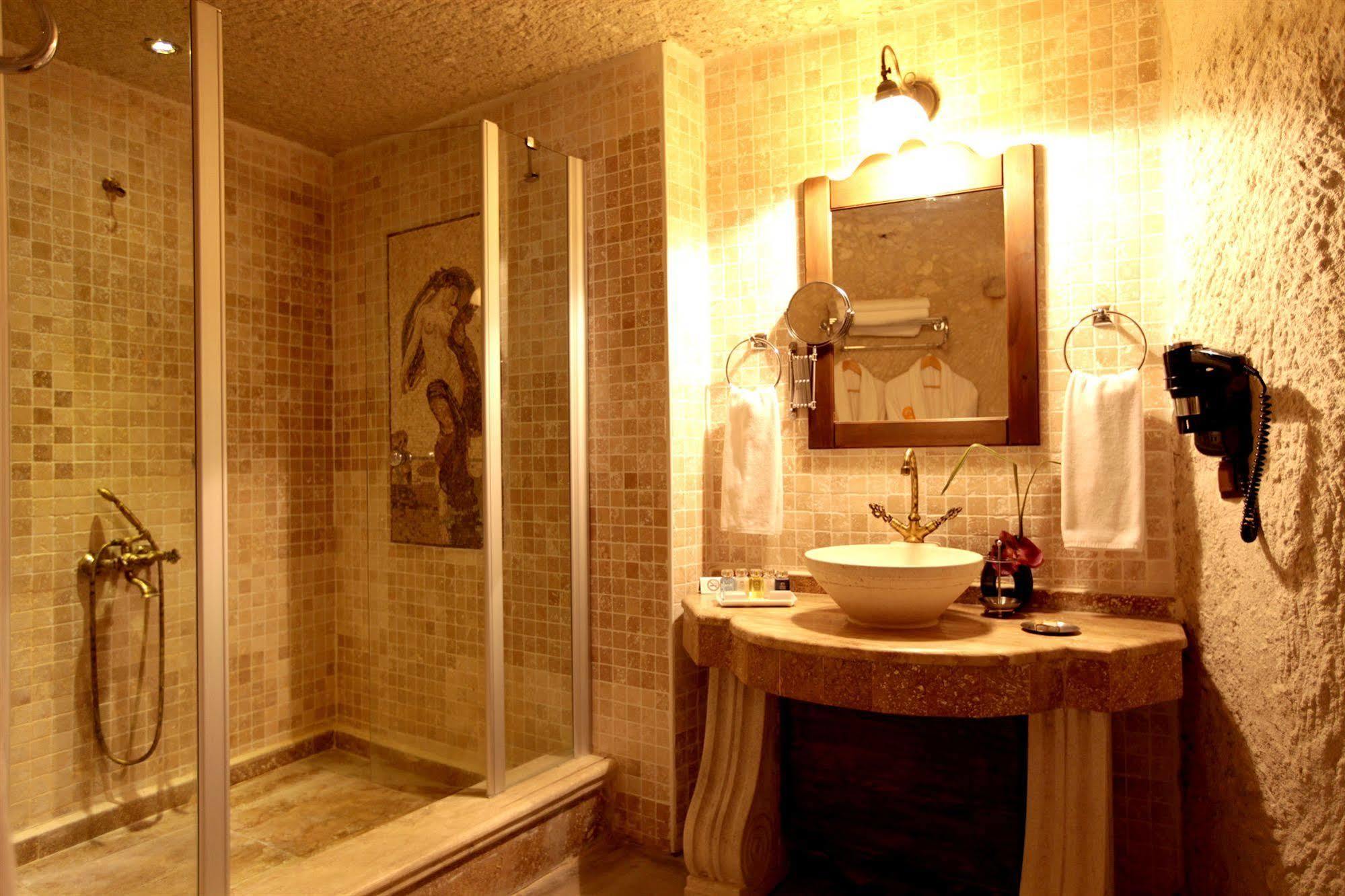 Miras Hotel เกอเรเม ภายนอก รูปภาพ