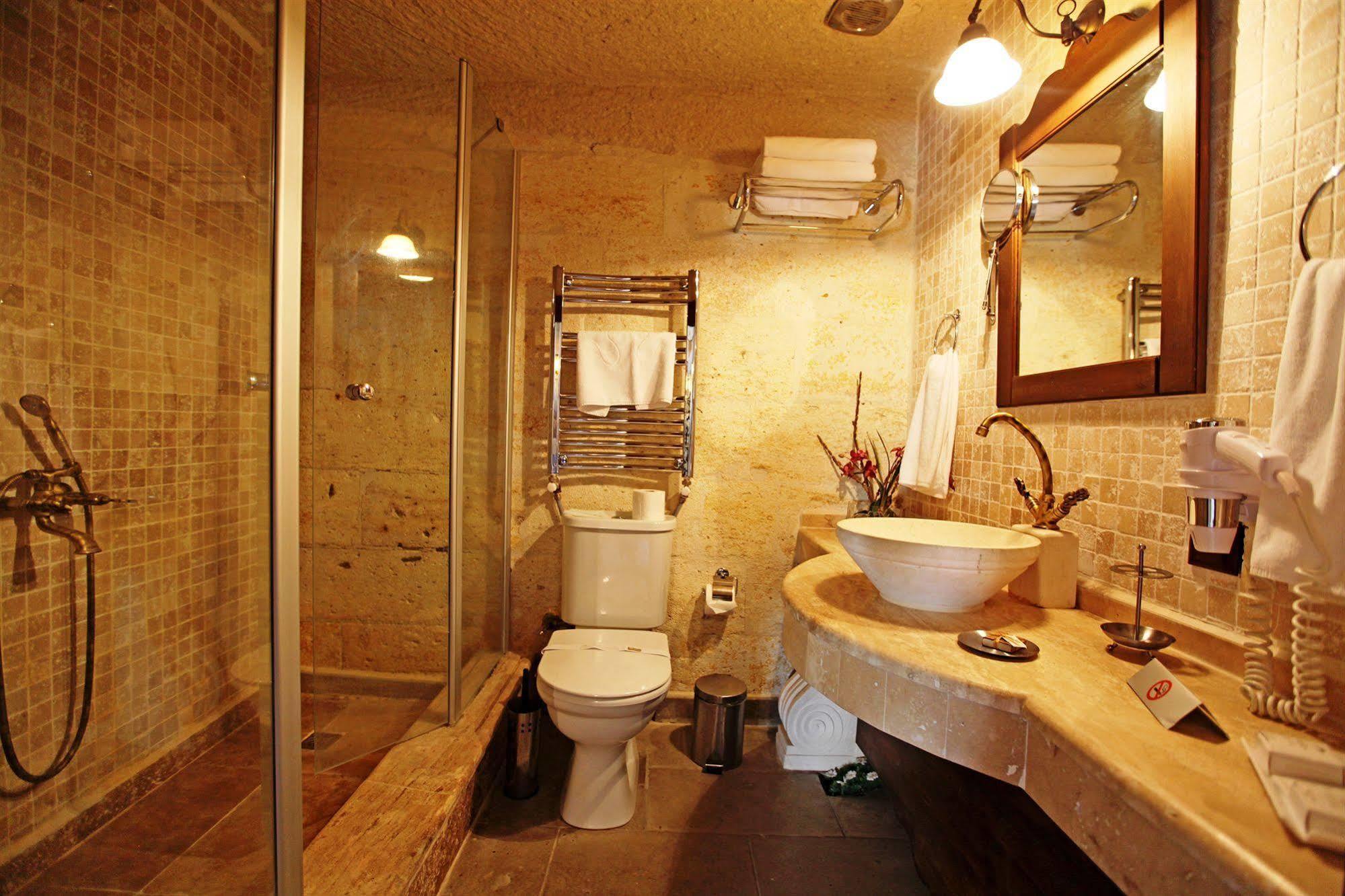 Miras Hotel เกอเรเม ภายนอก รูปภาพ